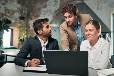 L’optimisation de la vitesse impacte directement le SEO On Site Paris, car Google valorise les sites rapides. En conclusion,