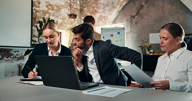 Dans un marché compétitif comme celui de Paris, définir ses valeurs de marque Paris est essentiel pour se démarquer. Les entreprises