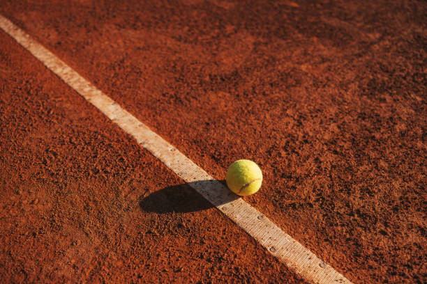 construction court de tennis en terre battue à Mougins